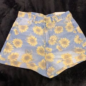 American Eagle CURVY MOM SHORT